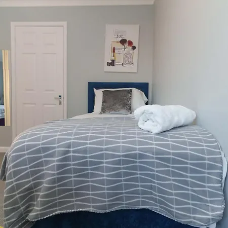 House With Free Parking