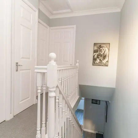 House With Free Parking